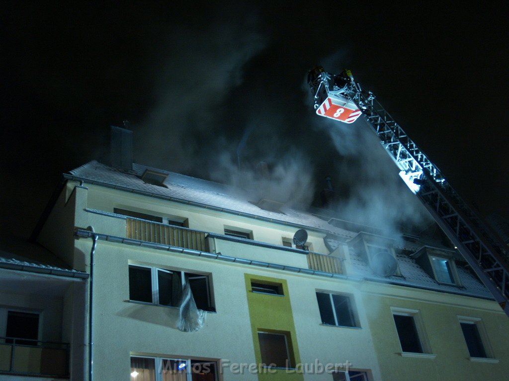 Feuer in Kueche Koeln Vingst Homarstr P567.JPG